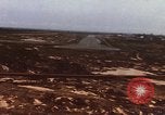 Image aéronef atterrit en Thaïlande, 1967, de la seconde 29 séquences d'archives historiques vidéo 65675038794
