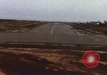 Image aéronef atterrit en Thaïlande, 1967, de la seconde 41 séquences d'archives historiques vidéo 65675038794