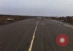 Image aéronef atterrit en Thaïlande, 1967, de la seconde 48 séquences d'archives historiques vidéo 65675038794