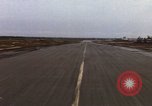 Image aéronef atterrit en Thaïlande, 1967, de la seconde 53 séquences d'archives historiques vidéo 65675038794