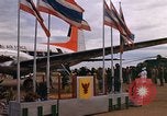 Immagine di Re Bhumibol Udorn Royal Thai Air Force Base della Thailandia, 1966, secondo 5 filmato di repertorio 65675038798