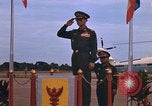 Immagine di Re Bhumibol Udorn Royal Thai Air Force Base della Thailandia, 1966, secondo 36 filmato di repertorio 65675038798