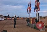 Immagine di Re Bhumibol Udorn Royal Thai Air Force Base della Thailandia, 1966, secondo 51 filmato di repertorio 65675038798