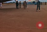 Immagine di Re Bhumibol Udorn Royal Thai Air Force Base della Thailandia, 1966, secondo 6 filmato di repertorio 65675038799
