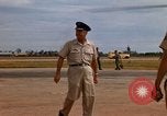 Immagine di Re Bhumibol Udorn Royal Thai Air Force Base della Thailandia, 1966, secondo 40 filmato di repertorio 65675038799