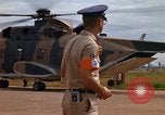 Immagine di Re Bhumibol Udorn Royal Thai Air Force Base della Thailandia, 1966, secondo 45 filmato di repertorio 65675038799