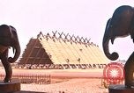 Image chapelle construction Udorn Royal Thai Air Force Base en Thaïlande, 1967, de la seconde 11 séquences d'archives historiques vidéo 65675038801