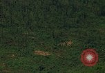 Standbild Bomber T-28 Thailand, 1972, aus Sekunde 17 historischem Filmmaterial Videoclip 65675038806