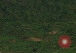 Standbild Bomber T-28 Thailand, 1972, aus Sekunde 35 historischem Filmmaterial Videoclip 65675038806