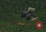 Standbild Bomber T-28 Thailand, 1972, aus Sekunde 45 historischem Filmmaterial Videoclip 65675038806