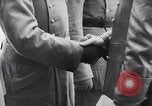 Standbild Feldmarschall Ernst Busch hat 40 Jahre Service Belarus, 1944, aus Sekunde 28 historischem Filmmaterial Videoclip 65675038828