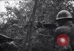 Standbild Japanische Infanterie Waten im seichten Flüssen Hunan China, 1941, aus Sekunde 58 historischem Filmmaterial Videoclip 65675038832