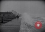 Standbild Wind und Wellen stampfenden Küste Kalifornien, 1940, aus Sekunde 3 historischem Filmmaterial Videoclip 65675038835