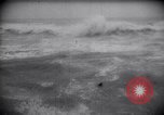 Standbild Wind und Wellen stampfenden Küste Kalifornien, 1940, aus Sekunde 9 historischem Filmmaterial Videoclip 65675038835