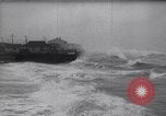 Standbild Wind und Wellen stampfenden Küste Kalifornien, 1940, aus Sekunde 13 historischem Filmmaterial Videoclip 65675038835
