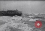 Standbild Wind und Wellen stampfenden Küste Kalifornien, 1940, aus Sekunde 14 historischem Filmmaterial Videoclip 65675038835