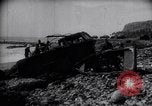Standbild Wind und Wellen stampfenden Küste Kalifornien, 1940, aus Sekunde 53 historischem Filmmaterial Videoclip 65675038835
