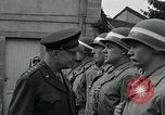 Standbild General Dwight David Eisenhower Etain Frankreich, 1944, aus Sekunde 52 historischem Filmmaterial Videoclip 65675038853