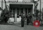 Standbild General Dwight Eisenhower Etain Frankreich, 1944, aus Sekunde 16 historischem Filmmaterial Videoclip 65675038855