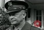 Standbild General Dwight Eisenhower Etain Frankreich, 1944, aus Sekunde 23 historischem Filmmaterial Videoclip 65675038855