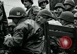 Standbild United States Army Truppen Frankreich, 1944, aus Sekunde 17 historischem Filmmaterial Videoclip 65675038859