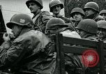 Standbild United States Army Truppen Frankreich, 1944, aus Sekunde 22 historischem Filmmaterial Videoclip 65675038859