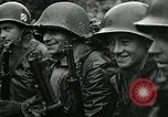 Standbild United States Army Truppen Frankreich, 1944, aus Sekunde 38 historischem Filmmaterial Videoclip 65675038859