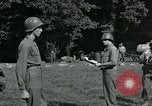 Image 2e lieutenant Van T Barfoot Epinal France, 1944, de la seconde 7 séquences d'archives historiques vidéo 65675038861