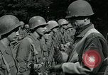 Image 2e lieutenant Van T Barfoot Epinal France, 1944, de la seconde 42 séquences d'archives historiques vidéo 65675038861