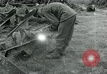 Standbild USA Ordnance Soldaten Balleroy Frankreich, 1944, aus Sekunde 31 historischem Filmmaterial Videoclip 65675038870