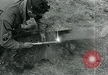 Standbild USA Ordnance Soldaten Balleroy Frankreich, 1944, aus Sekunde 57 historischem Filmmaterial Videoclip 65675038870