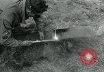 Standbild USA Ordnance Soldaten Balleroy Frankreich, 1944, aus Sekunde 58 historischem Filmmaterial Videoclip 65675038870