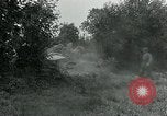 Standbild USA Soldaten Balleroy Frankreich, 1944, aus Sekunde 14 historischem Filmmaterial Videoclip 65675038871