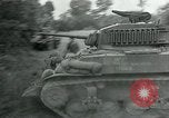 Standbild USA Soldaten Balleroy Frankreich, 1944, aus Sekunde 23 historischem Filmmaterial Videoclip 65675038871
