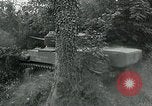 Standbild USA Soldaten Balleroy Frankreich, 1944, aus Sekunde 26 historischem Filmmaterial Videoclip 65675038871