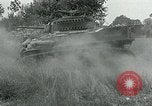 Standbild USA Soldaten Balleroy Frankreich, 1944, aus Sekunde 33 historischem Filmmaterial Videoclip 65675038871