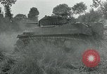 Standbild USA Soldaten Balleroy Frankreich, 1944, aus Sekunde 38 historischem Filmmaterial Videoclip 65675038871