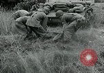 Standbild USA Soldaten Balleroy Frankreich, 1944, aus Sekunde 41 historischem Filmmaterial Videoclip 65675038871