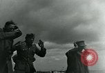 Standbild deutschen Kriegsgefangenen Nordfrankreich, 1944, aus Sekunde 18 historischem Filmmaterial Videoclip 65675038876