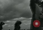 Standbild deutschen Kriegsgefangenen Nordfrankreich, 1944, aus Sekunde 20 historischem Filmmaterial Videoclip 65675038876