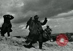 Standbild deutschen Kriegsgefangenen Nordfrankreich, 1944, aus Sekunde 28 historischem Filmmaterial Videoclip 65675038876