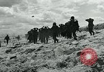 Standbild deutschen Kriegsgefangenen Nordfrankreich, 1944, aus Sekunde 31 historischem Filmmaterial Videoclip 65675038876