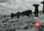 Standbild deutschen Kriegsgefangenen Nordfrankreich, 1944, aus Sekunde 34 historischem Filmmaterial Videoclip 65675038876