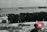 Standbild deutschen Kriegsgefangenen Nordfrankreich, 1944, aus Sekunde 45 historischem Filmmaterial Videoclip 65675038876