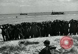 Standbild deutschen Kriegsgefangenen Nordfrankreich, 1944, aus Sekunde 48 historischem Filmmaterial Videoclip 65675038876