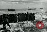 Standbild deutschen Kriegsgefangenen Nordfrankreich, 1944, aus Sekunde 56 historischem Filmmaterial Videoclip 65675038876