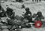 Standbild deutschen Kriegsgefangenen Nordfrankreich, 1944, aus Sekunde 59 historischem Filmmaterial Videoclip 65675038876