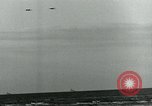 Standbild verwundet Airborne Truppe Soldaten St. Mere Eglise Frankreich, 1944, aus Sekunde 24 historischem Filmmaterial Videoclip 65675038877