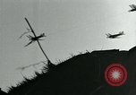 Standbild verwundet Airborne Truppe Soldaten St. Mere Eglise Frankreich, 1944, aus Sekunde 26 historischem Filmmaterial Videoclip 65675038877