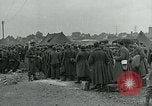 Standbild deutschen Kriegsgefangenen Southampton England, 1944, aus Sekunde 4 historischem Filmmaterial Videoclip 65675038879